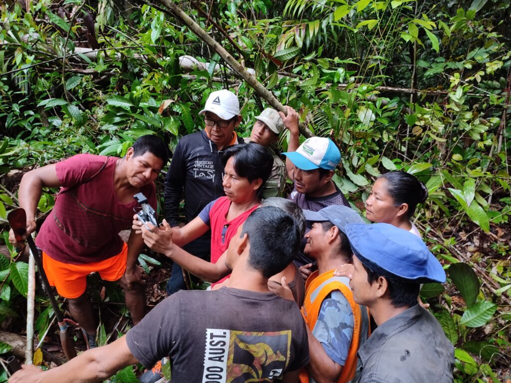 WhatsApp Image 2023 08 16 at 7.37.23 PM 1 Loreto: AIDESEP realizó visita de seguimiento y acompañamiento de acciones de monitoreo a comité de vigilancia de comunidad nativa San Antonio del Río Pintuyacu