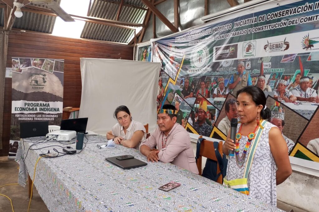 Imagen de WhatsApp 2023 11 27 a las 10.39.46 771fb87f Comunidades indígenas de FENAMAD y CODEPISAM reciben recursos para la conservación de bosques